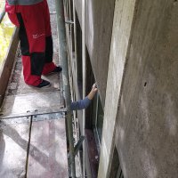 Glasreinigung nach geschliffener Außenfassade